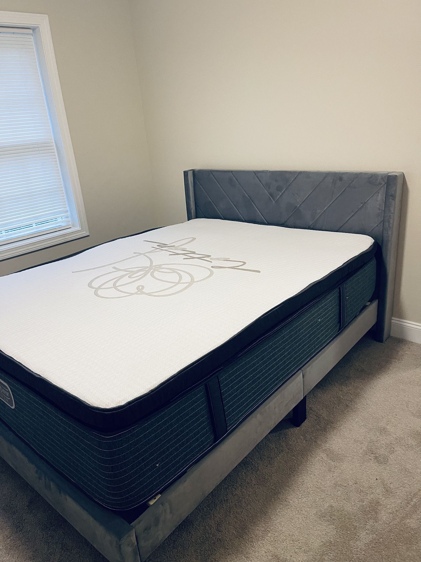 BRANDED Queen Pillow Top 13”New Delivery 🚚 Available