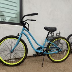 PHAT CYCLES Sea Wind Cruiser & Bike Nook Stand