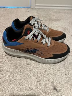 Avia Low-Top Running Sneakers