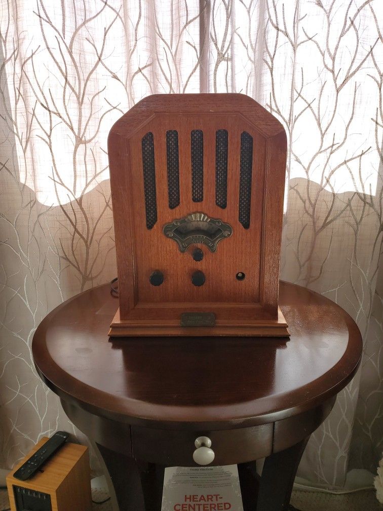 Thomas Collector Radio