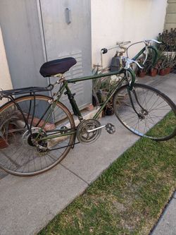 70's Schwinn  Green 10 Speed Bicycle