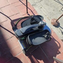 Stamina Inmotion Compact Strider - Ejercicio de pedal con aplicación de entrenamiento inteligente - Ejercicio de pedal para el entrenamiento en el hog