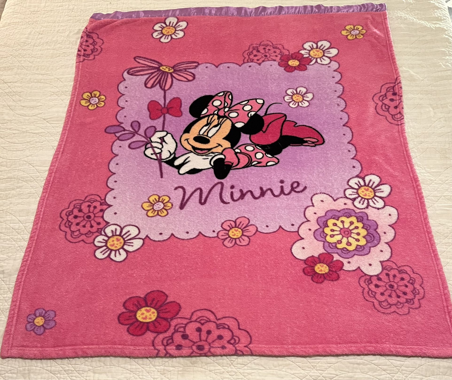 Disney Baby Minnie Mouse Holding Flower Blanket Pink Purple Soft Fleece Throw with Satin Trim