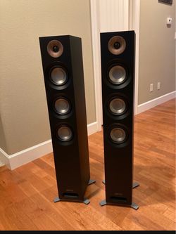 Jamo S 809 Floorstanding Speakers like new condition by Klipsch
