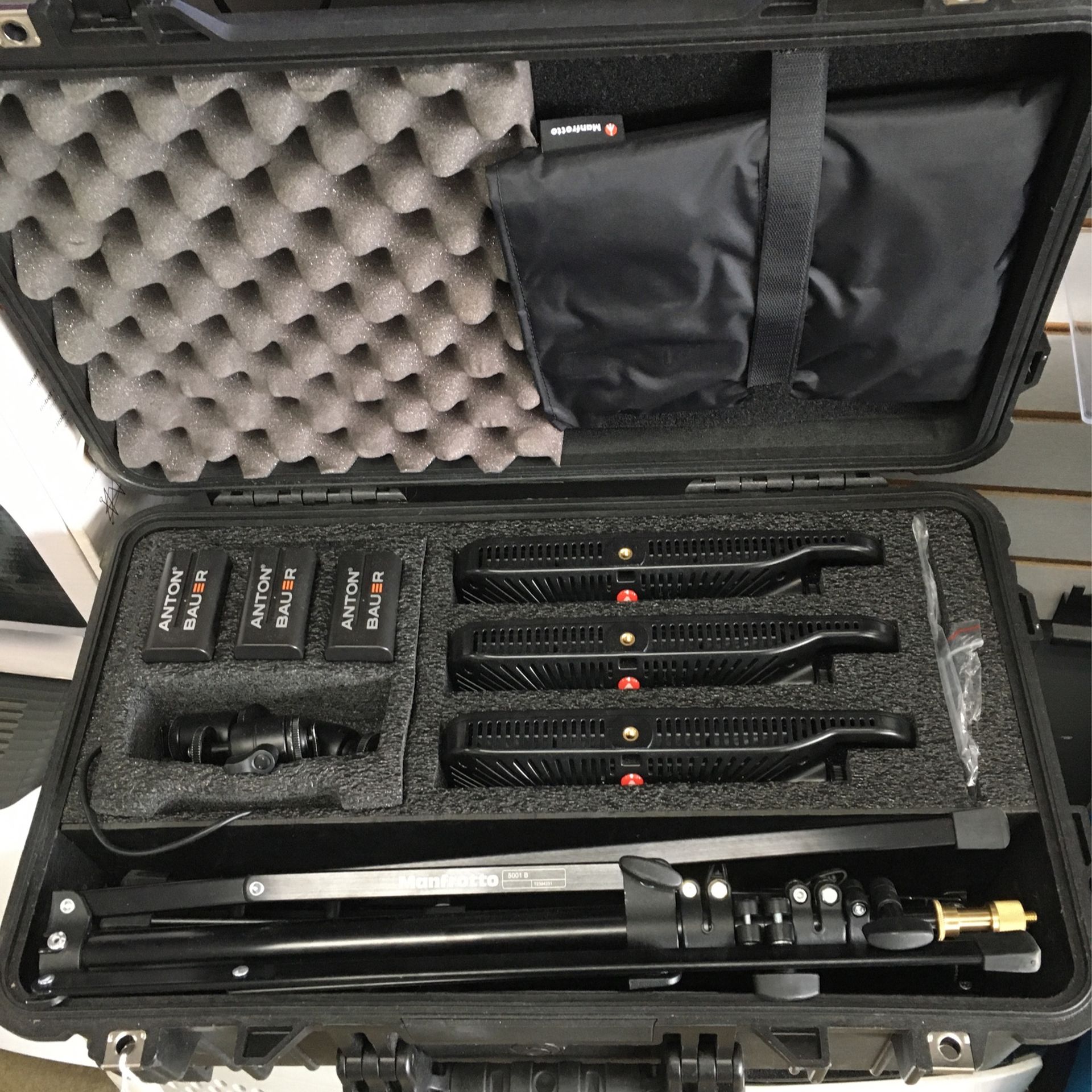 Lykos Litepanels Kit In Hard Case