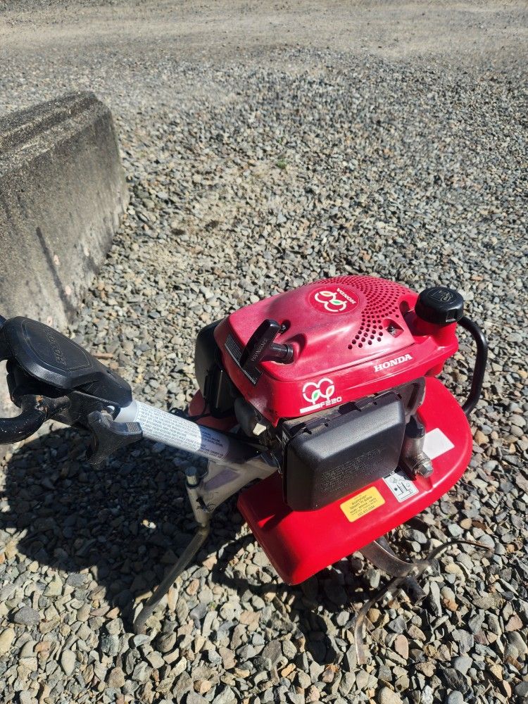 Honda F320 Rototiller