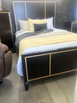 Queen size bed frame with mattress
