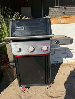 Weber Spirit 3-Burner Gas Grill