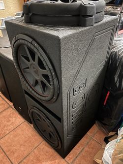 2 15” Kicker CVR Subwoofers in Q-Bomb Box