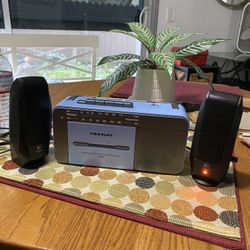 Crowley Radio With Two Working Speaker’s