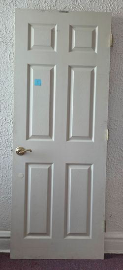 White 6-Panel Interior Door with Hardware 30X78-5/8"