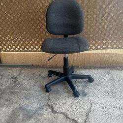 Office Chair On Wheels Gray Fabric 