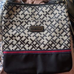Tommy Hilfiger Bag