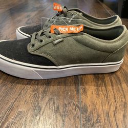 Vans Shoe Size M9