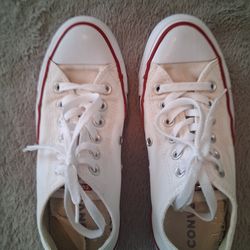 White Converse Women's size 8