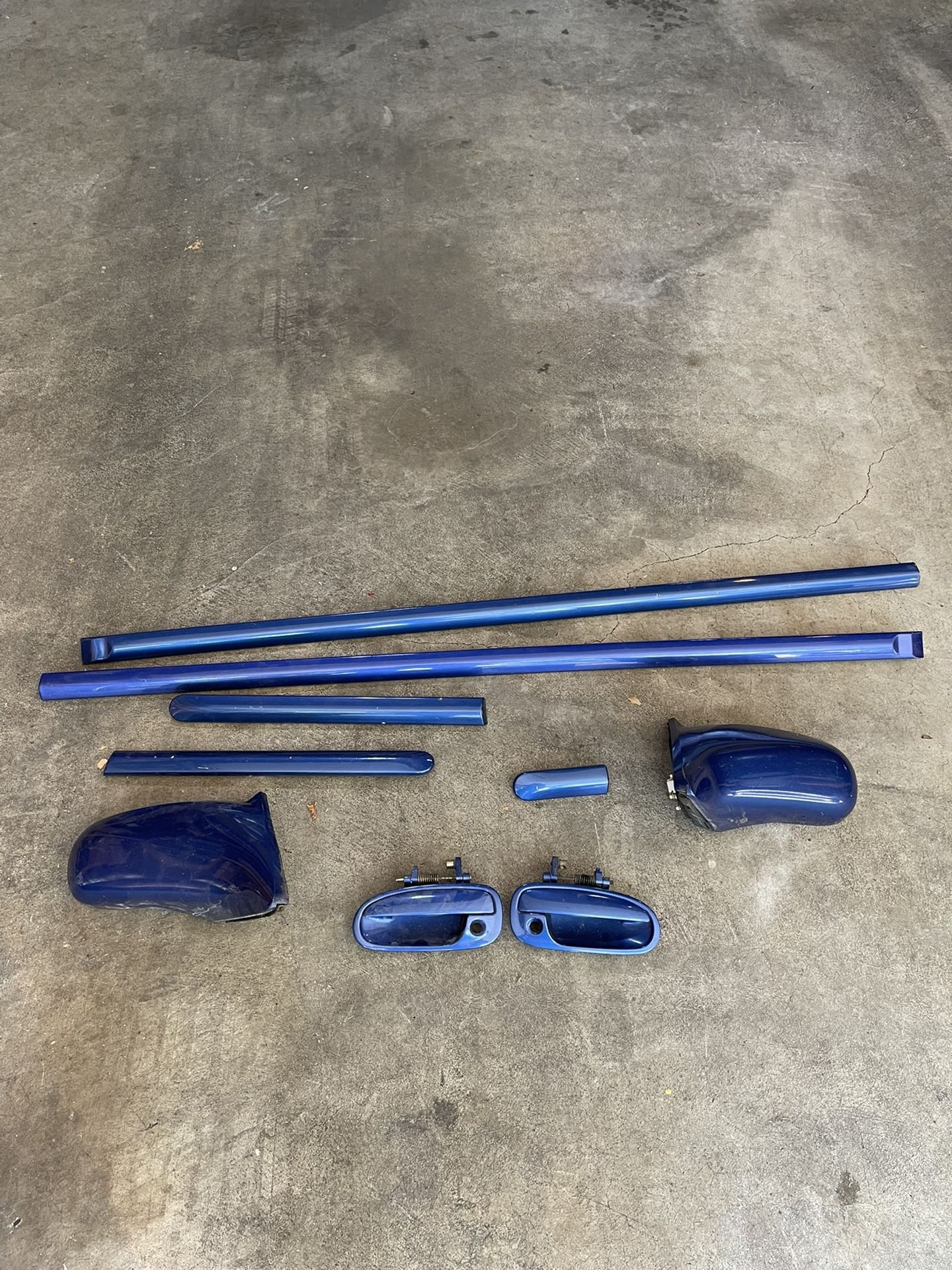 Honda Civic Oem Side Mirrors Moldings and Door Handles