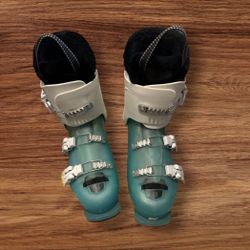 Salomon Performa F3 Ski Skis Boots Girls Mondo Size 24-24.5 Aqua and White 285 mm