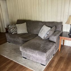 Small “ L “ Shaped Couch With Ottoman 