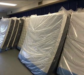 ❤️🔥 QUEEN SIZE MEMORY FOAM FIRM MATTRESS BLOWOUT SALE! 🔥❤️ Starting at Just $100! Take Home Today for Only $10 Down! 💥