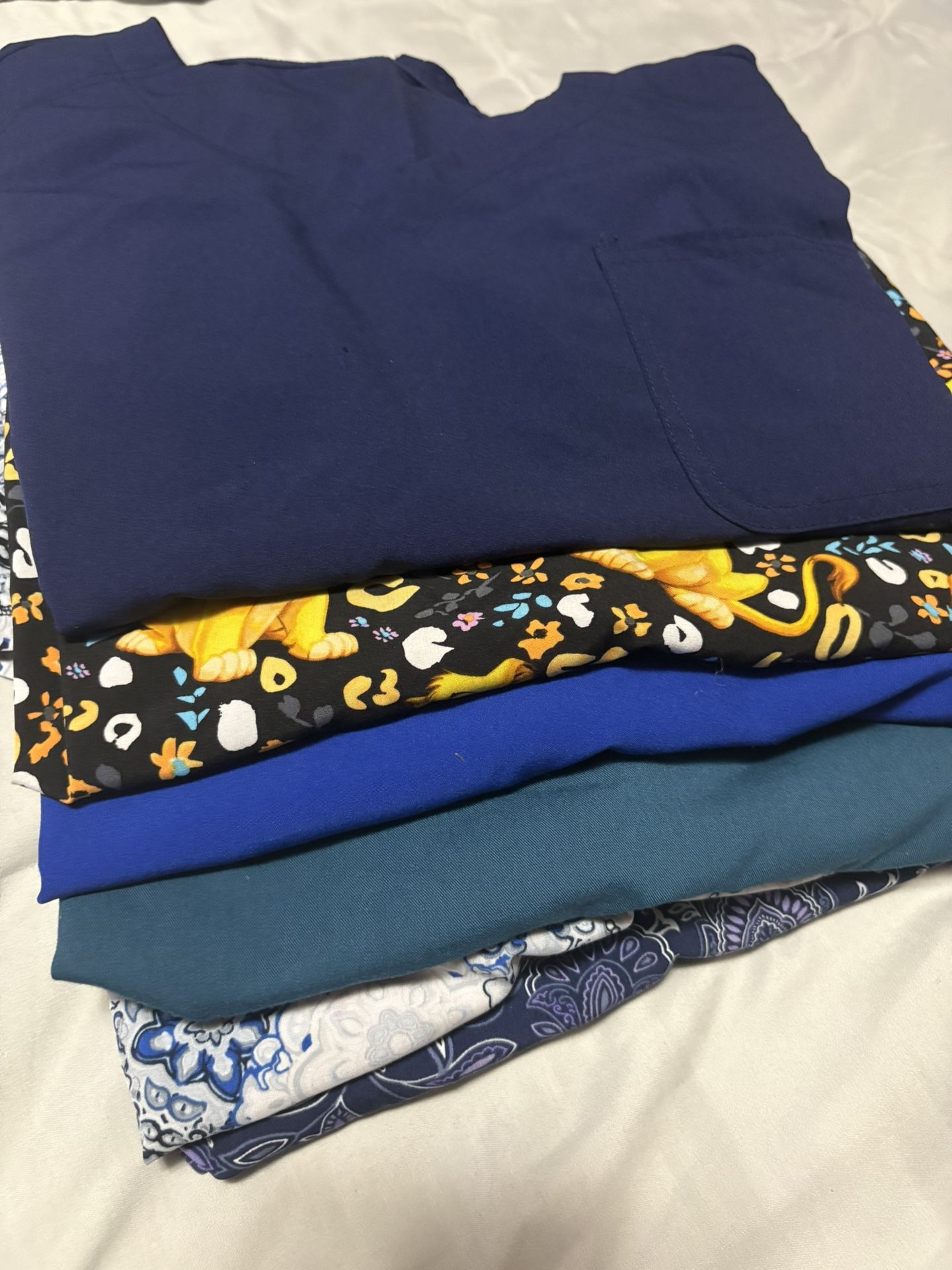 Woman’s Scrub Tops