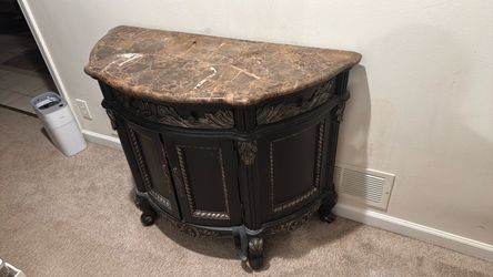 Dresser