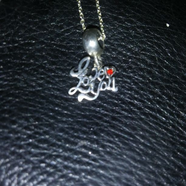 Stering silver "I love you " Pendant And necklce