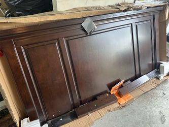King Headboard - Ashley Furniture