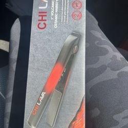 NEW OPEN BOX  CHI LAVA 1' FLAT IRON 