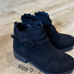 Toddler Girls Boots Size 7 And 9