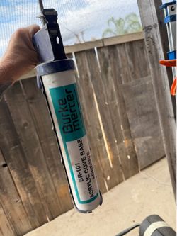Xl caulking guns