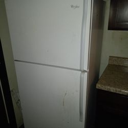 Stove  Refrigerator 