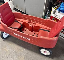 Radio flyer wagon