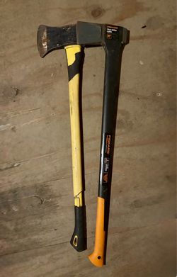 Two Splitting Axes – Fiskars X27 + Second Axe l