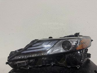 TOYOTA CAMRY LEFT HEADLIGHT 2022