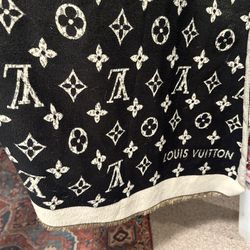 Authentic Louis Vuitton scarf