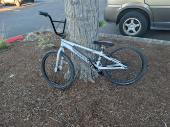 Redline 24" race bike