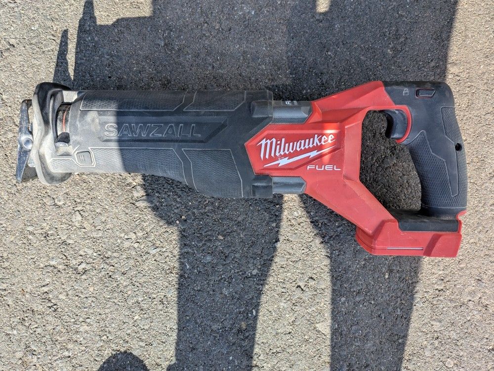 M18 Fuel Reciprocating Saw