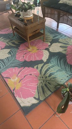 Outdoor area rug