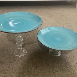 Decorative serving dishes