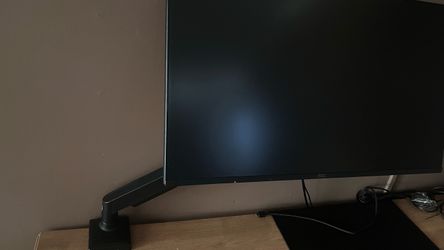 AOC 27 in 120hz monitor with arm