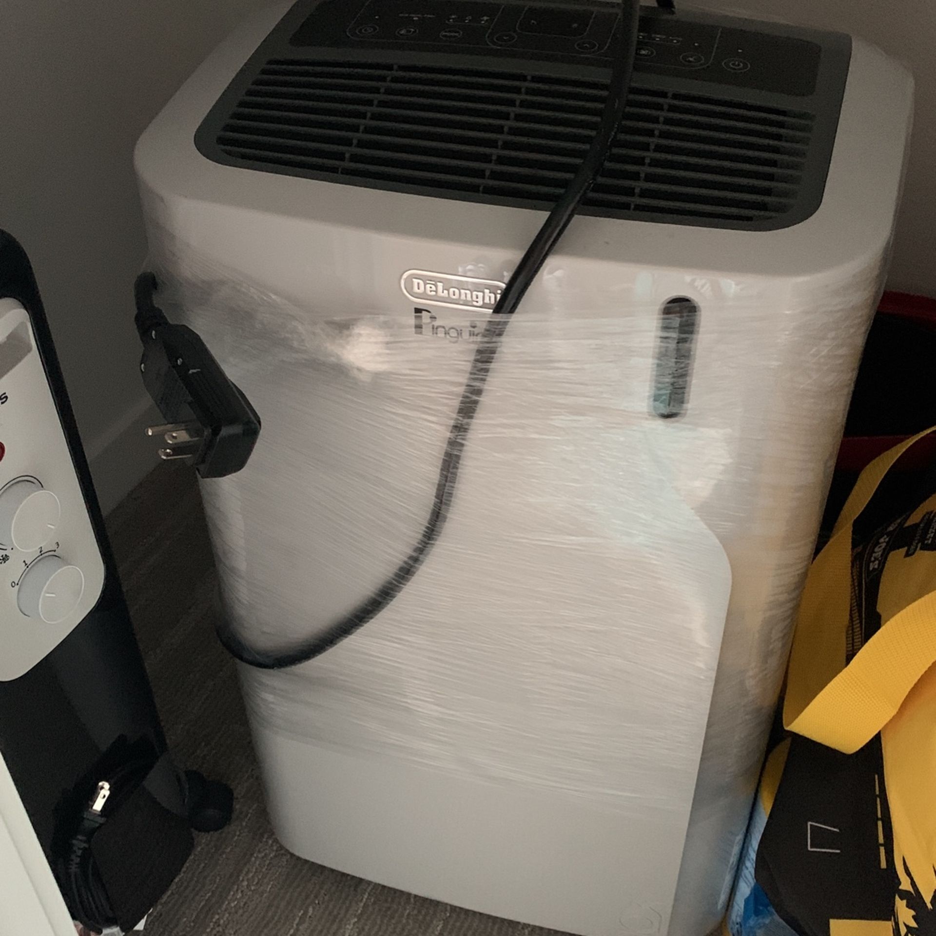 Air Conditioner - Delonghi Penguin