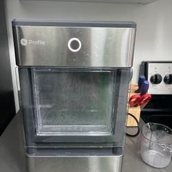 GE Ice Maker
