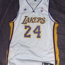 Kobe Bryant Lakers Jersey Size XL