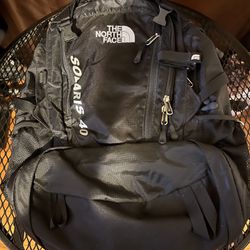 The North Face Solaris 40 Black Hiking Backpack Bag AJQT T118/T518