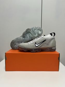Size 7 - Nike Air VaporMax Flyknit 2021 "White" DH4084-100