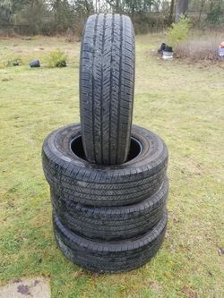 255/70/18 Bridgestone Dueler Tires