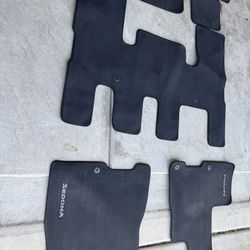 Kia Sedona OEM Floor mats