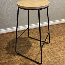 4 Bar Stools