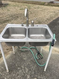 Outdoor sink