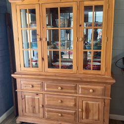 2 Piece China/ Kitchen nook